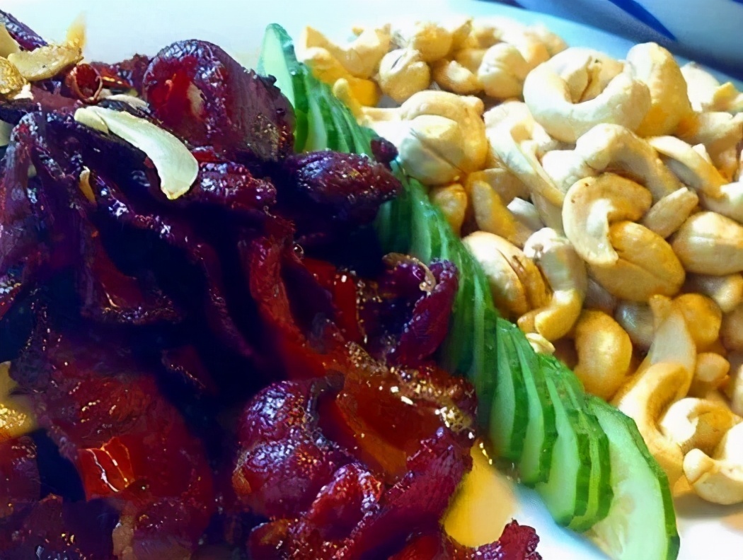 年夜饭，点个餐，一个电话就到家